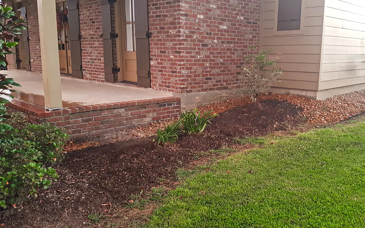 curbside - Brick Stairs Pressure- and Power-washing gallery-3